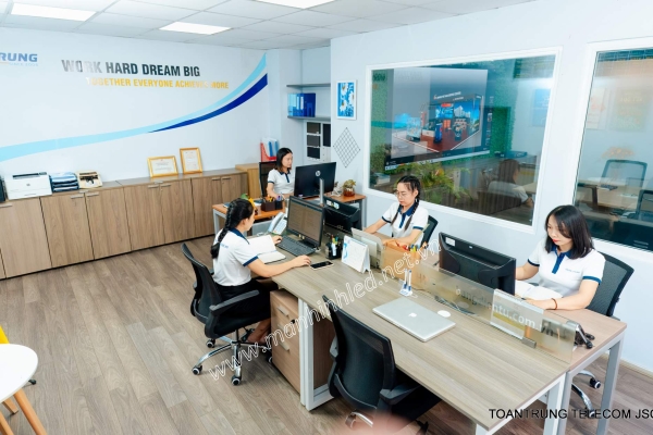 phòng kinh doanh tại LED Toàn Trung