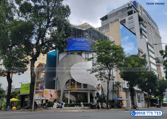 Màn hình LED quảng cáo ngoài trời