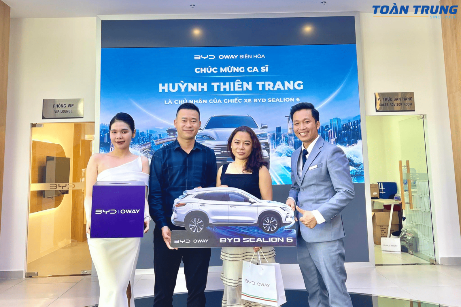 lắp đặt màn hình LED P1.8 trong nhà