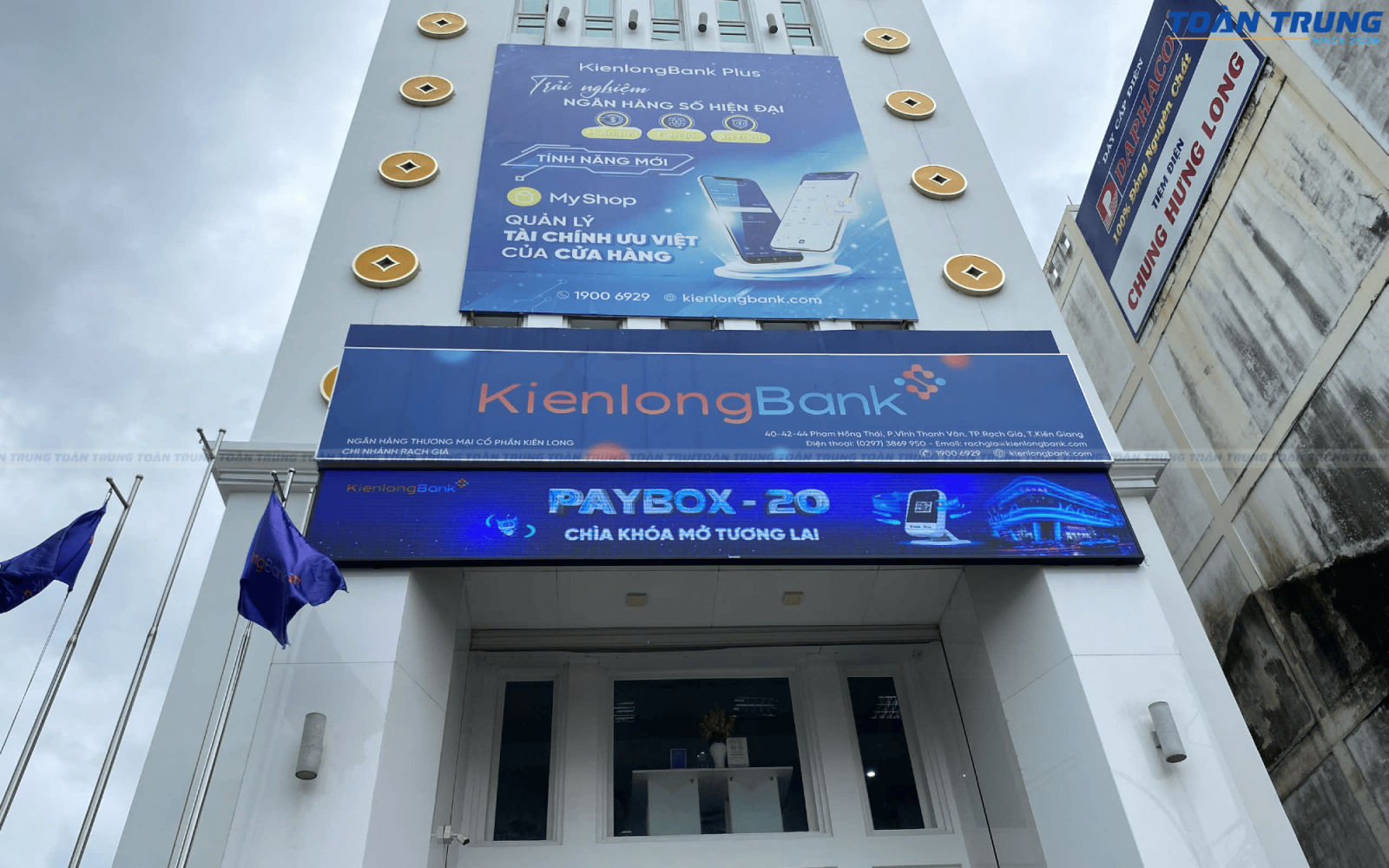 Màn hình LED Q5 Pro Outdoor tại Kiên Long Bank