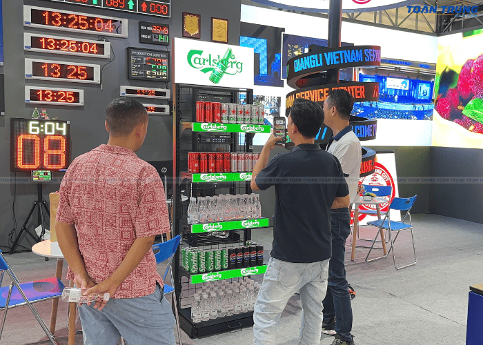 màn hình kệ led thông minh 