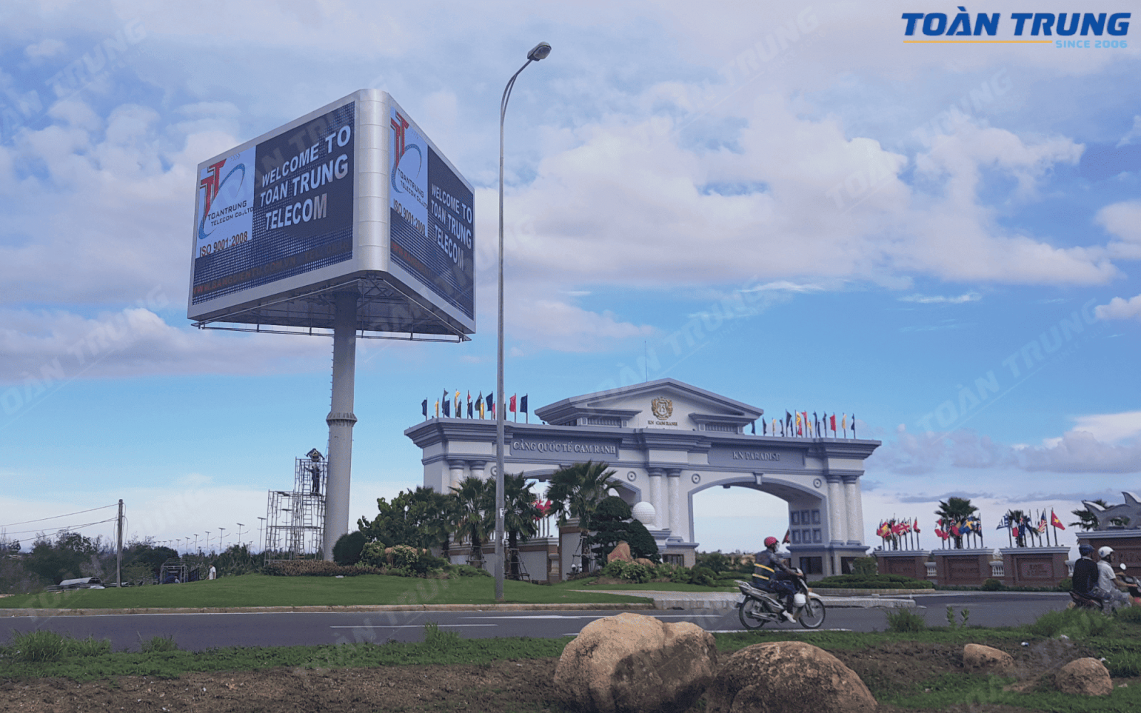 Màn hình LED P5 quảng cáo ngoài trời