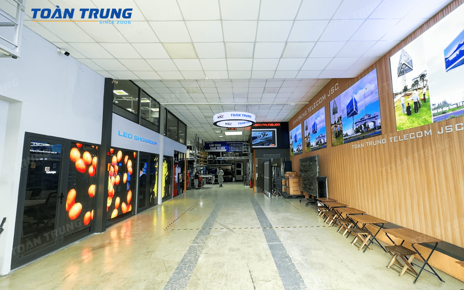 showroom trưng bày màn hình LED