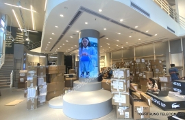 MÀN HÌNH LED CONG TRÒN - LACOSTE STORE