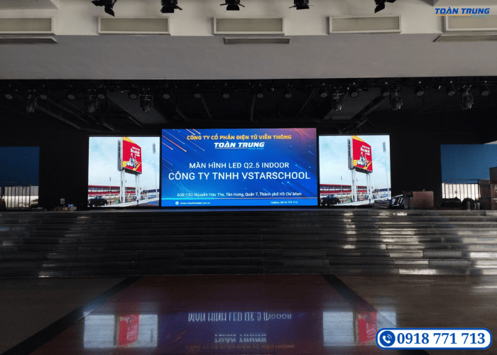Màn hình LED Q2.R Indoor cho hội trường VSTARSCHOOL