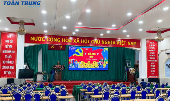 MÀN HÌNH LED P1.5 INDOOR HỘI TRƯỜNG ĐẢNG ỦY P.GIA ĐỊNH 